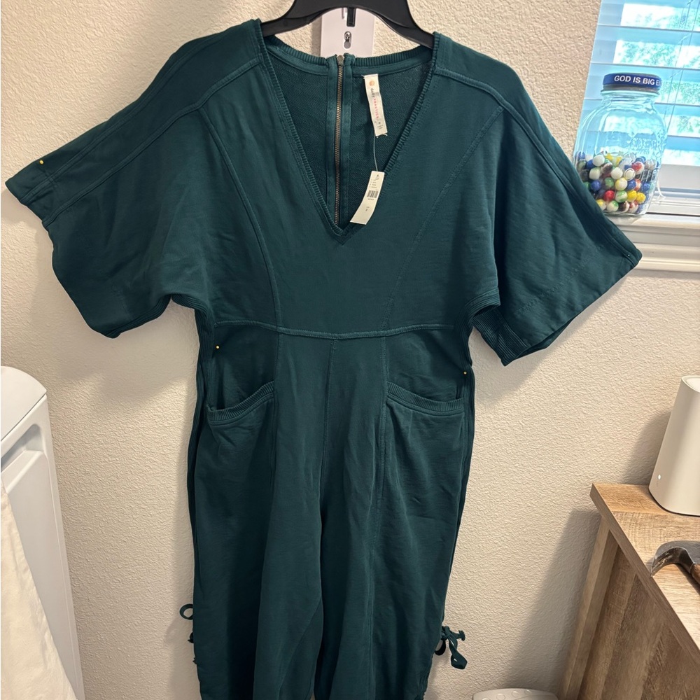 Daily Practice Teal Zip-Up the back jump suit. Beautiful blueish green.